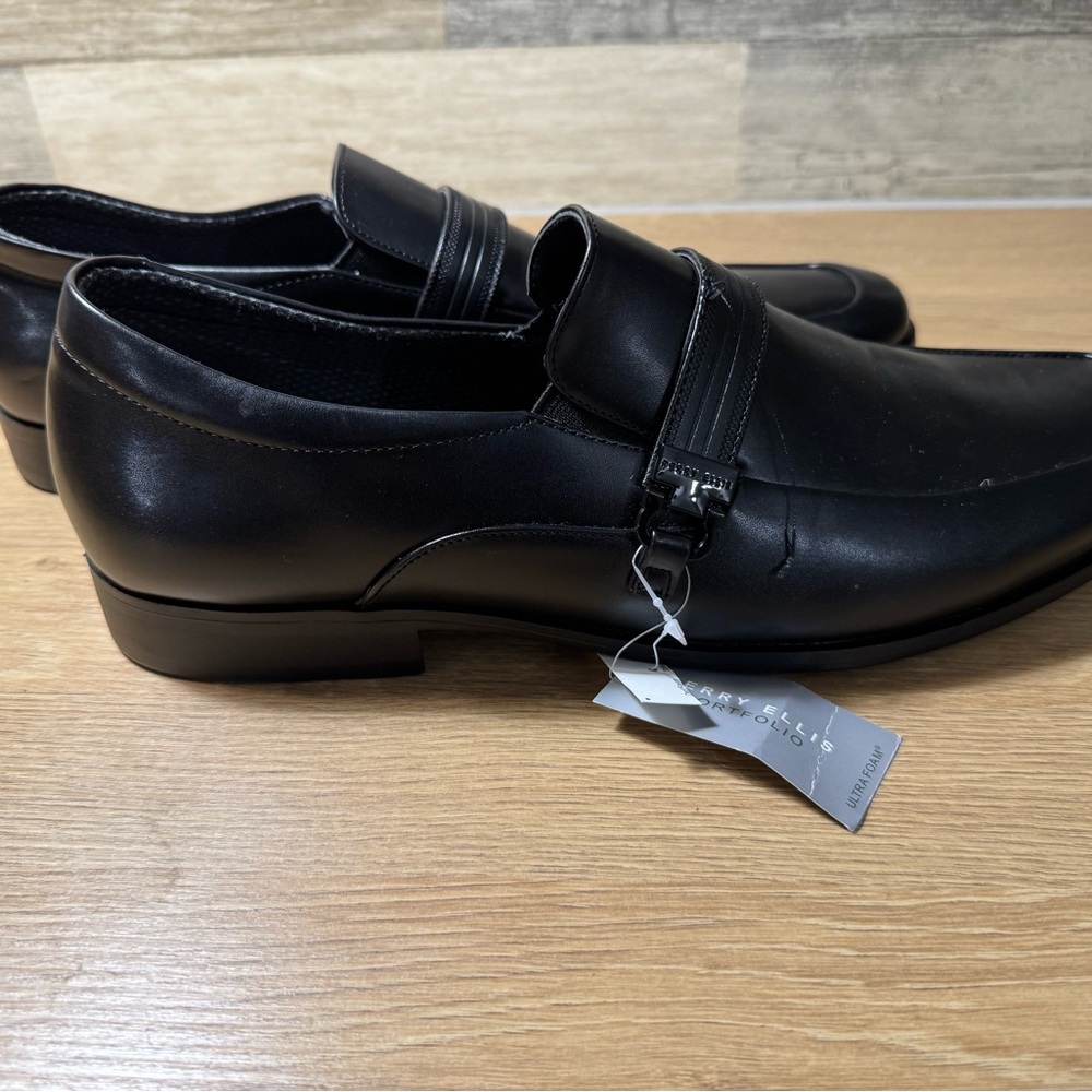 Perry Ellis Black Leather Slip-On Loafers